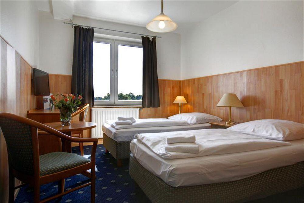 Itm Hotel An Der Bille Хамбург Екстериор снимка