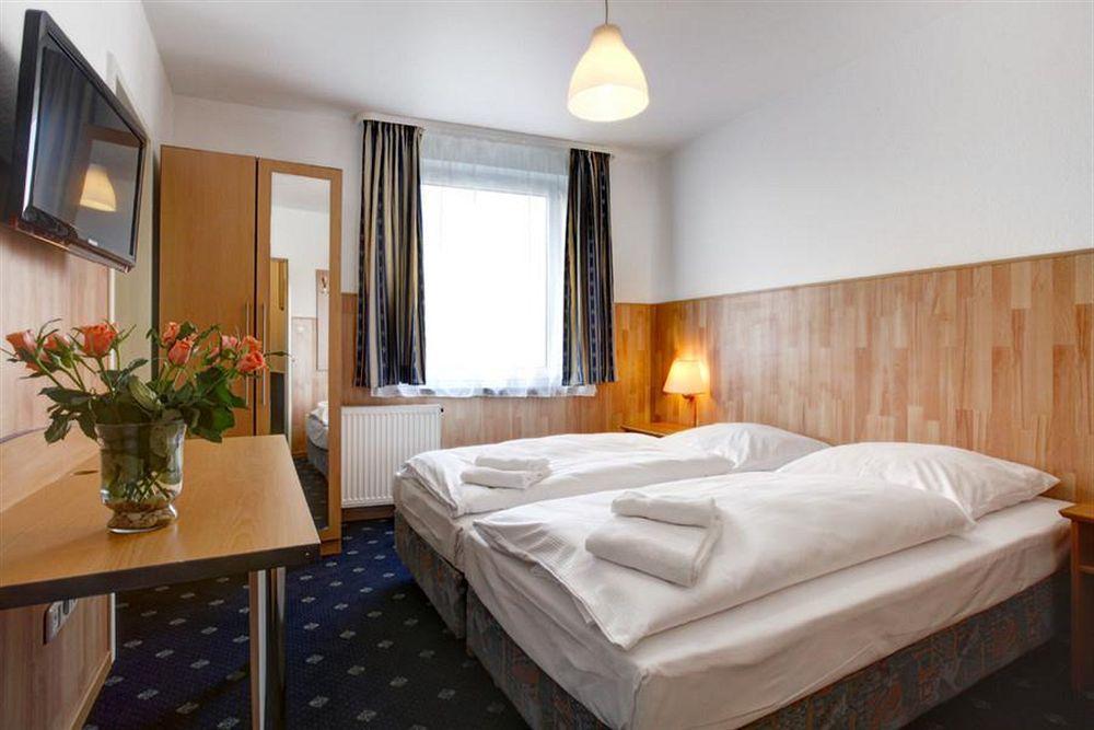 Itm Hotel An Der Bille Хамбург Екстериор снимка