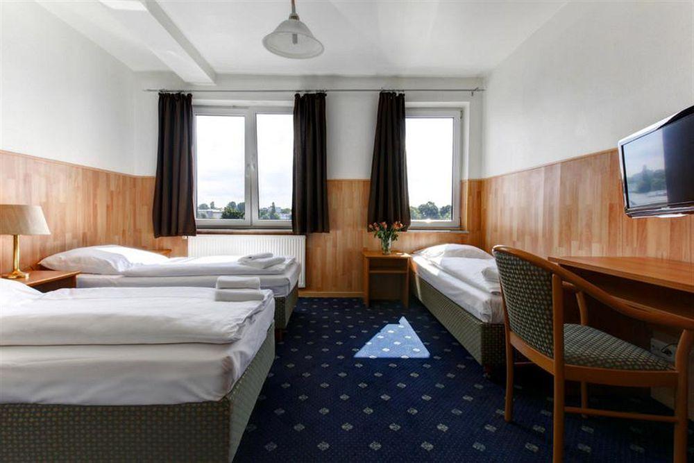 Itm Hotel An Der Bille Хамбург Екстериор снимка