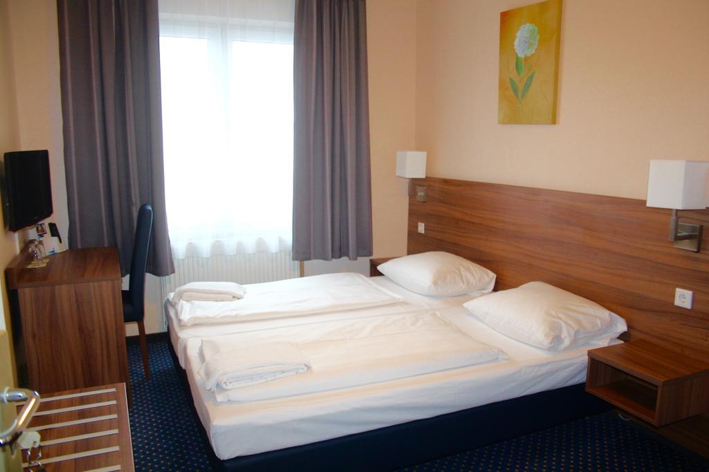 Itm Hotel An Der Bille Хамбург Екстериор снимка