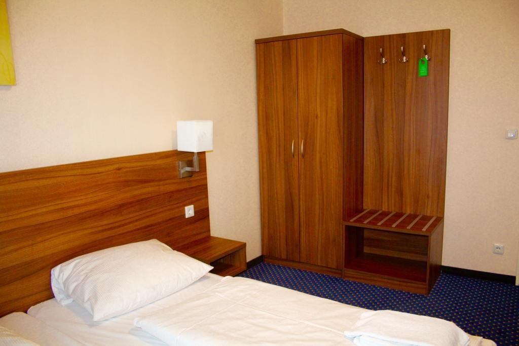 Itm Hotel An Der Bille Хамбург Екстериор снимка