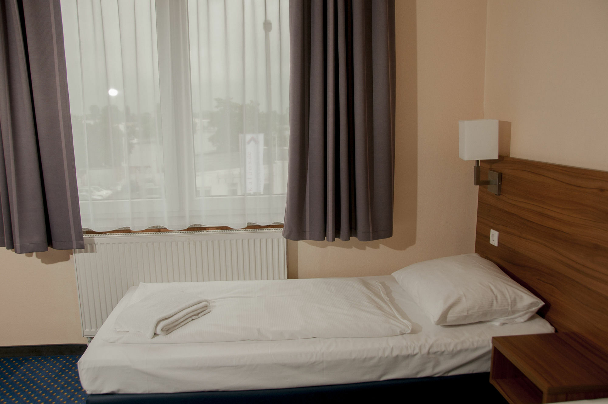 Itm Hotel An Der Bille Хамбург Екстериор снимка