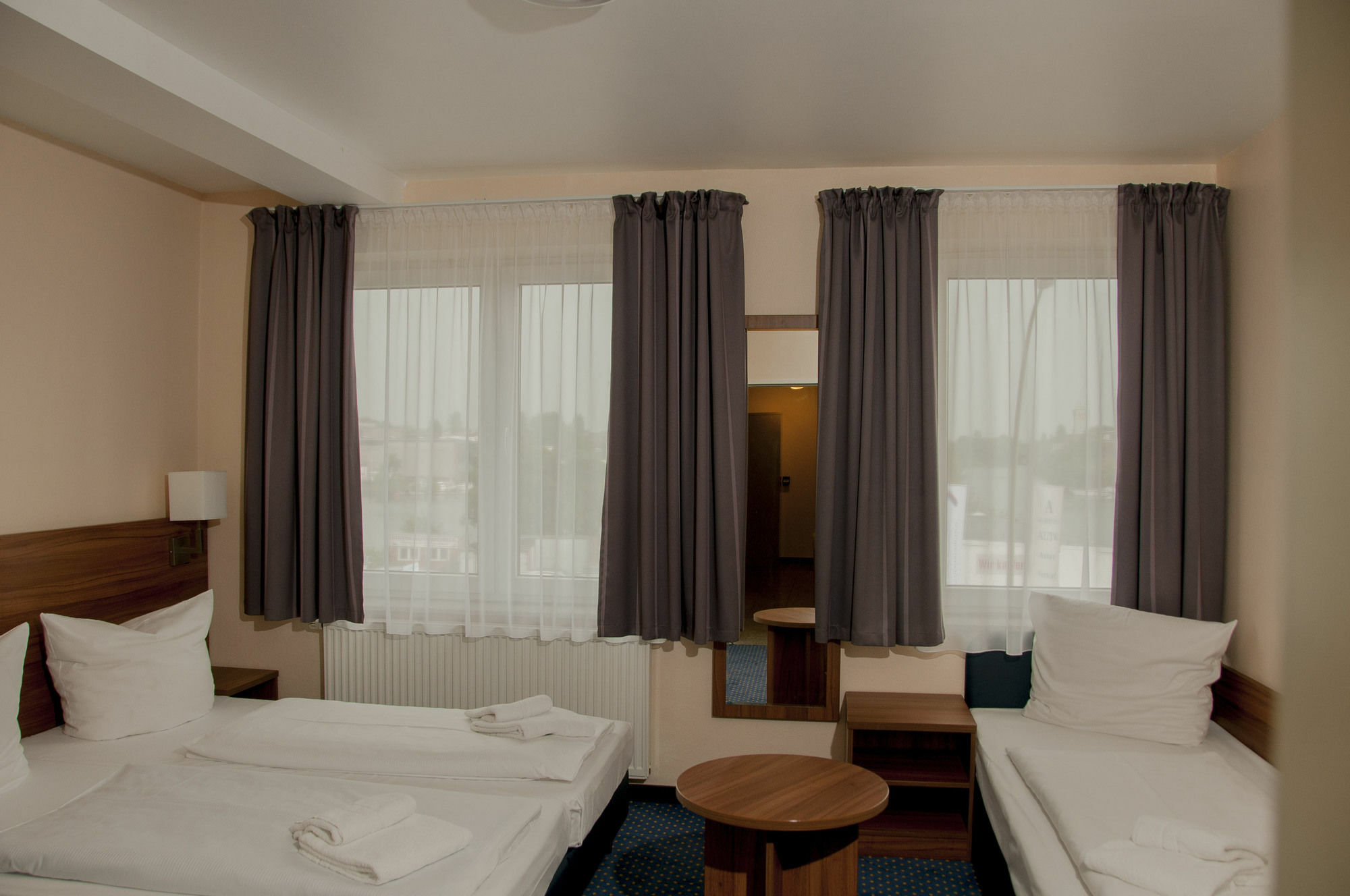 Itm Hotel An Der Bille Хамбург Екстериор снимка